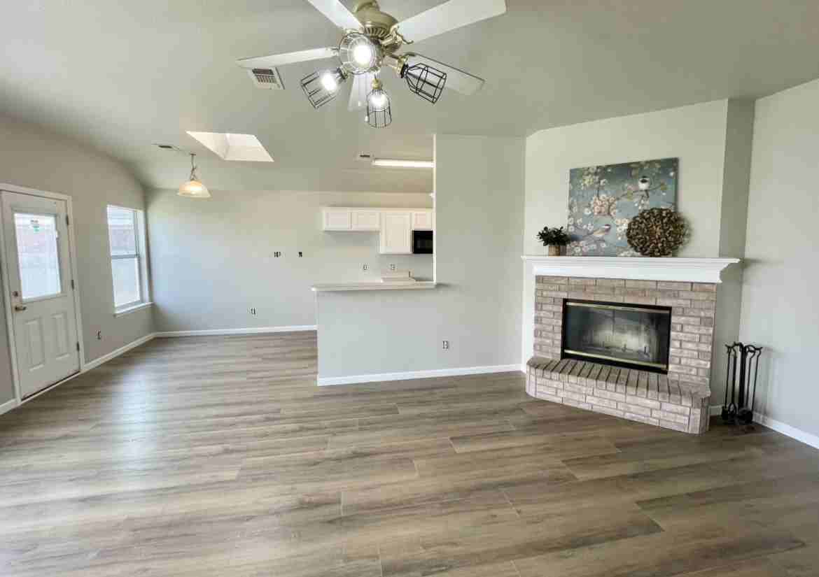 10500 Aransas Dr - Photo 3 of 12