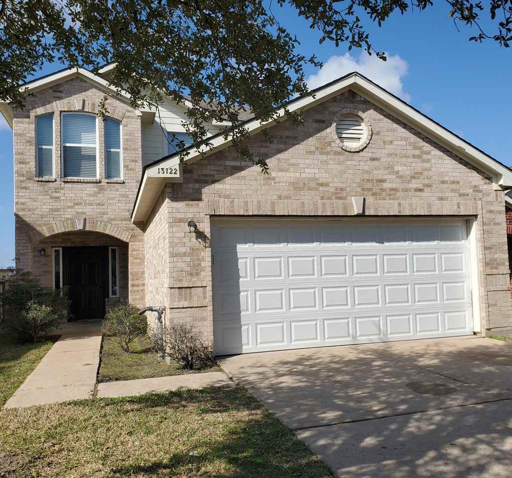 13122 Kingston Point Ln