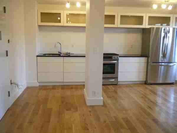 E 122nd St and lexington ave - Photo 2 of 5