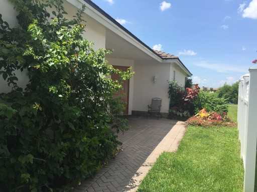 9918 SW Eastbrook Cir - Photo 2 of 18