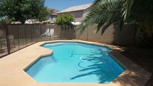 10634 W Edgemont Dr - Photo 3 of 12