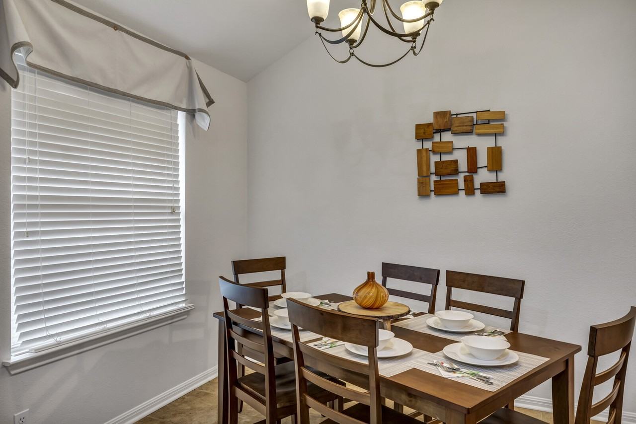 1309 Anna Palm Way - Photo 3 of 22