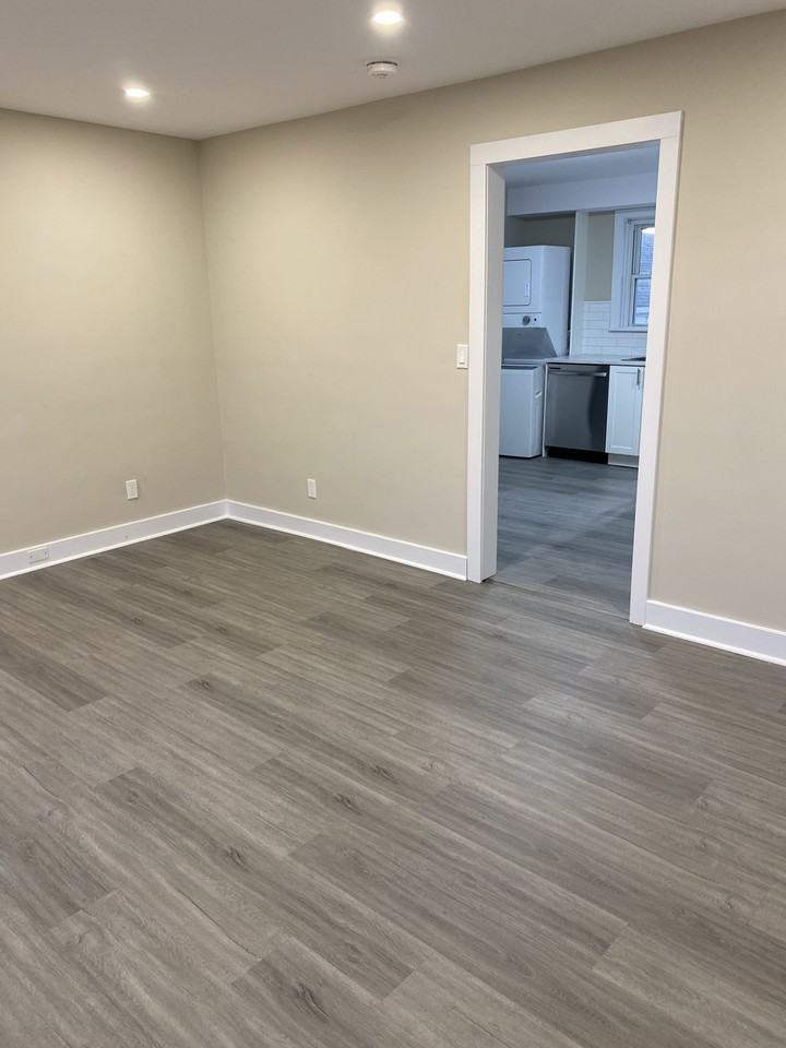 126 Chippawa Road #2 - Photo 4 of 16