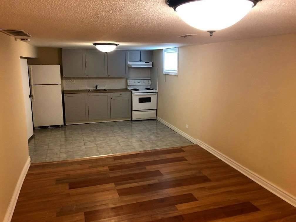 58 Allenby Avenue - Photo 3 of 7