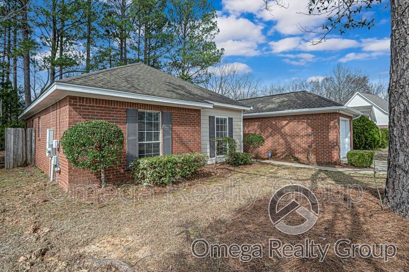 449 River Oaks Dr - Photo 4 of 41