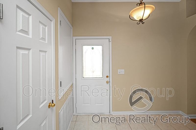 449 River Oaks Dr - Photo 6 of 41
