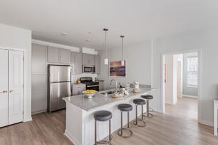 Glen Oaks Apartments - Photo 1 of 1