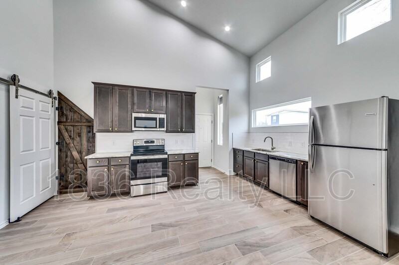 123 E Pauwela Ln - Photo 3 of 22