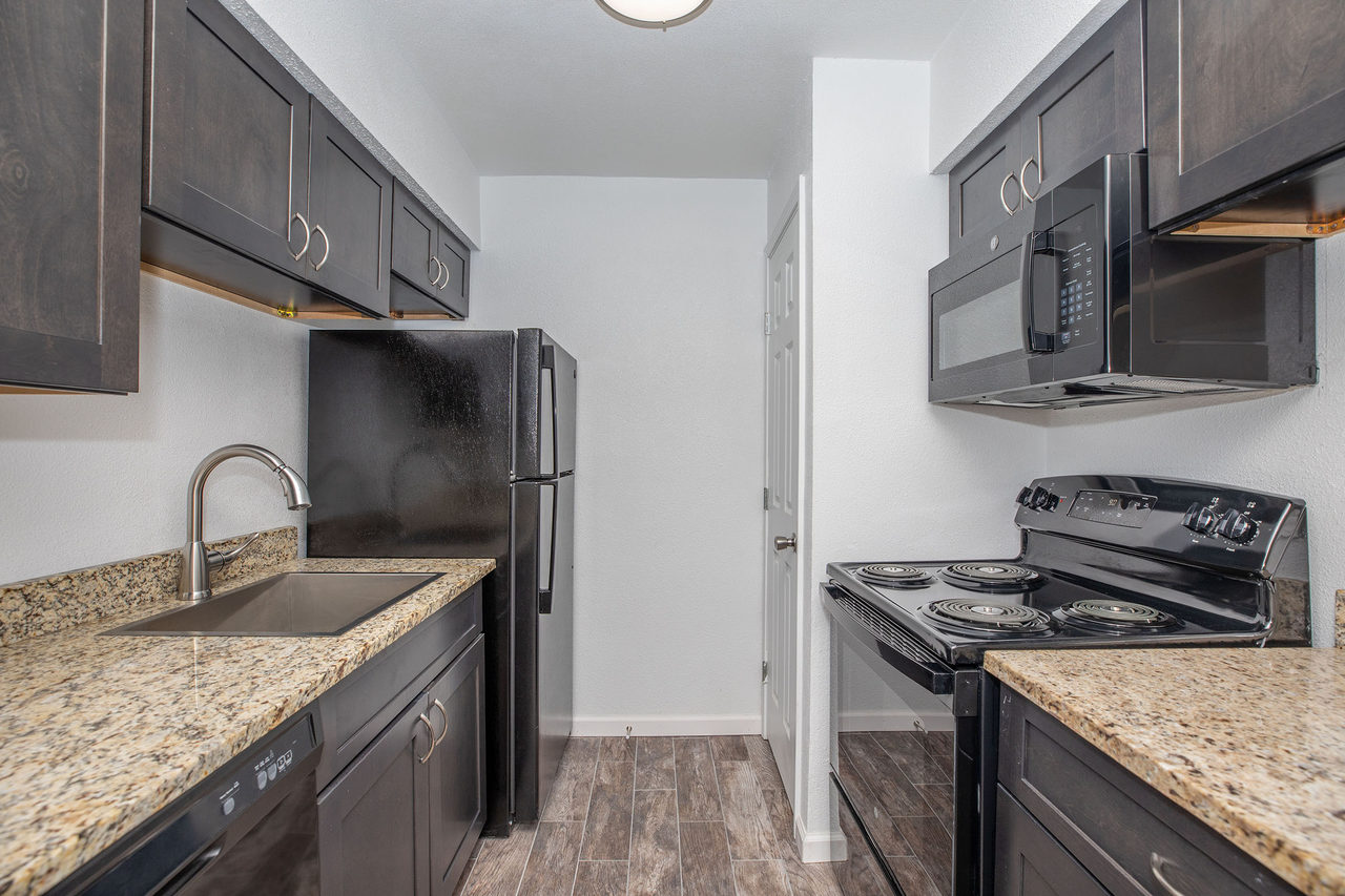 Chase View Apartments 201 Plaza Verde Dr, Houston, TX 77038 Zumper