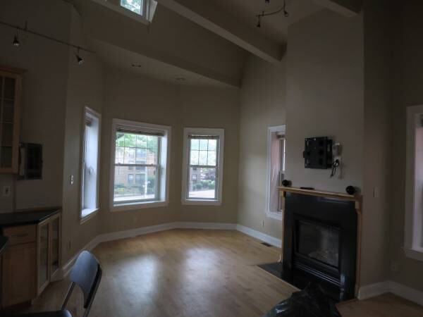 806 Rhode Island Ave NW - Photo 3 of 15