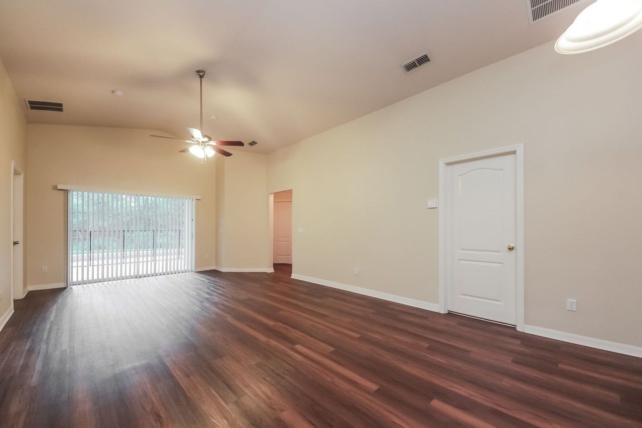 256 Starbird Ct - Photo 3 of 18