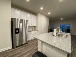 featured image of 3762 Memorial Pkwy