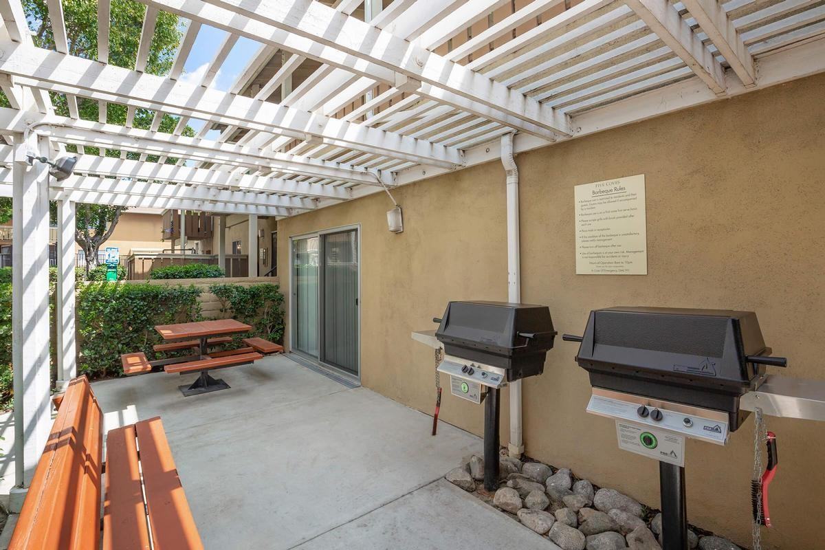 3070 E Frontera St - Photo 7 of 8