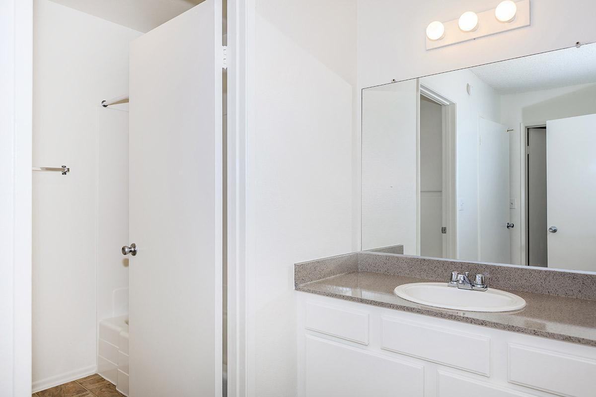 3070 E Frontera St - Photo 3 of 50