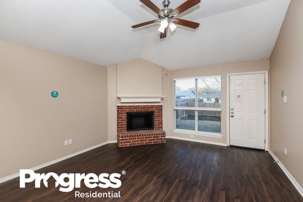 3503 Nantucket Dr - Photo 3 of 16