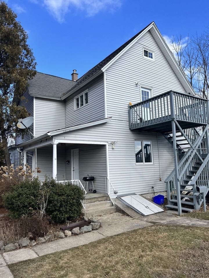 3743 Birney Ave #1stFL - Photo 2 of 10