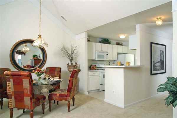 Westbury Apartments 1025 Wesbury Blvd., Howell, MI 48843 Zumper