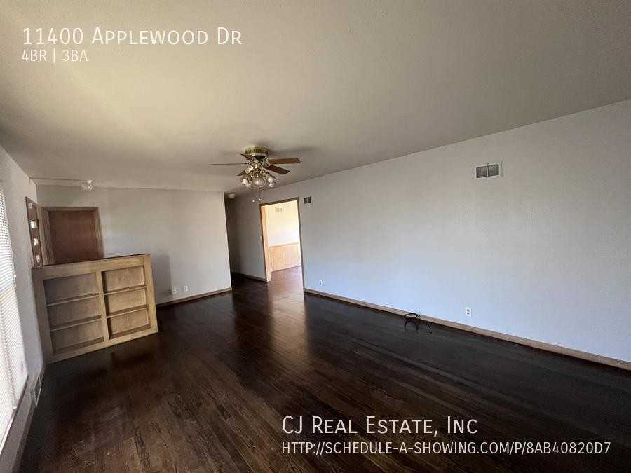 11400 Applewood Dr - Photo 3 of 11