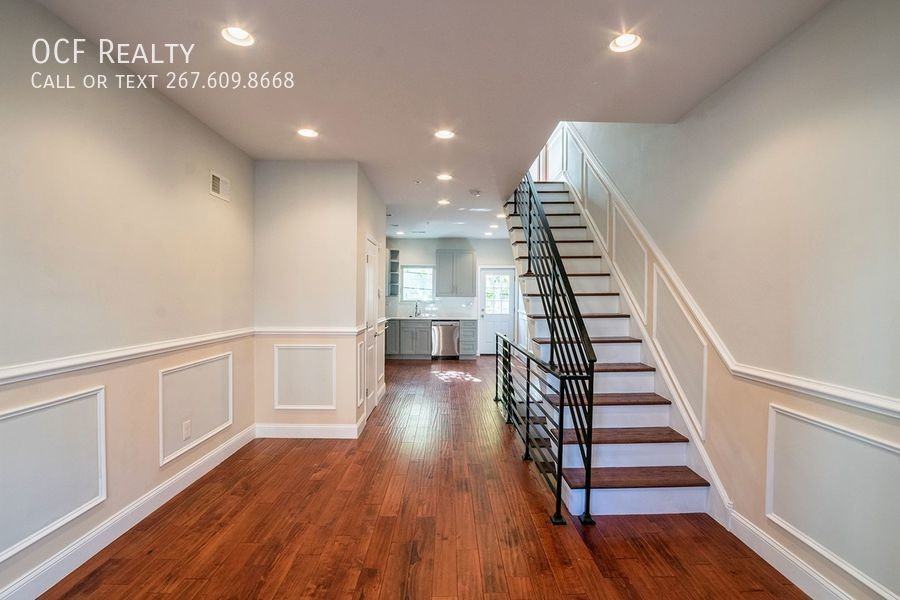 2340 Greenwich St - Photo 3 of 29
