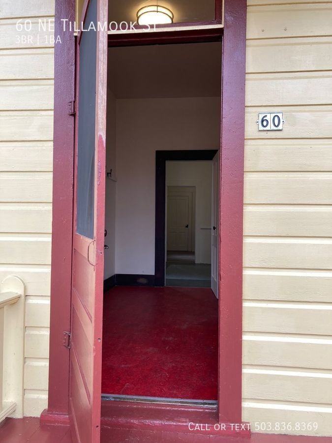 60 Ne Tillamook St - Photo 3 of 35