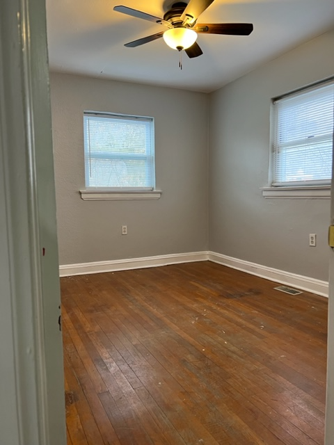 102 1/2 E Riverview Dr - Photo 3 of 10