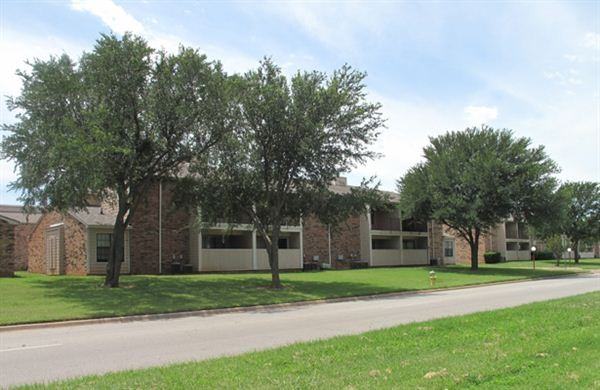 4515 Maplewood Ave - Photo 2 of 2