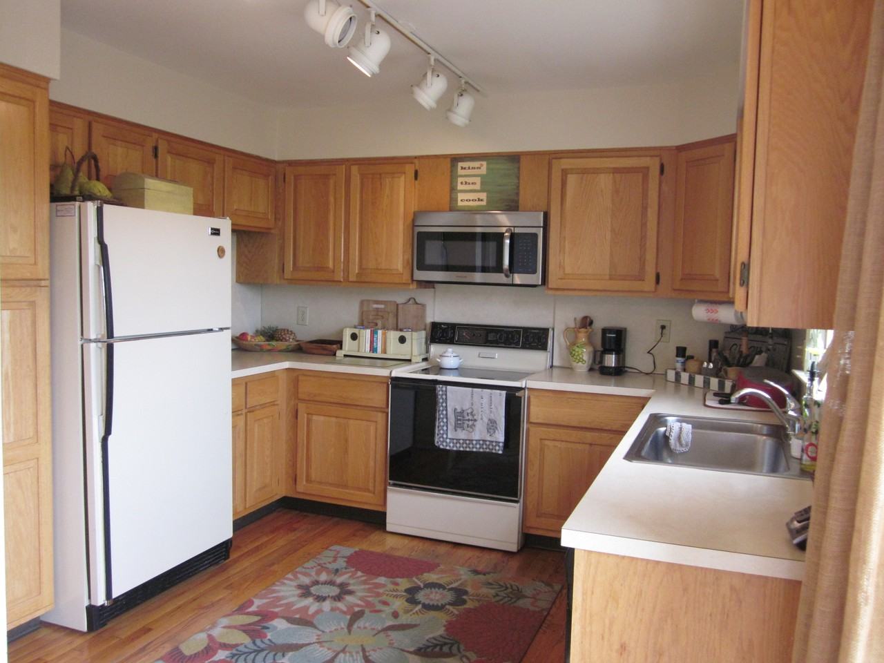 42 Kingswood Dr #42 - Photo 3 of 14