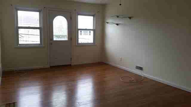 39 Colonial Dr - Photo 3 of 13