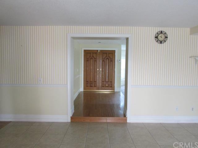 4521 Pleasant St - Photo 2 of 16