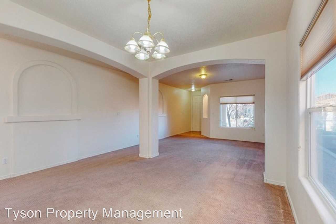 1840 Bold Ruler Rd Se - Photo 2 of 25