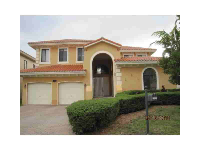 18822 SW 74th Ct - Photo 2 of 4