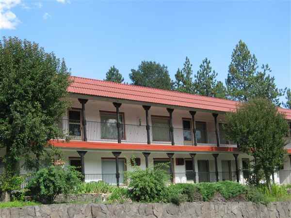 Casa Bella Apartments - Photo 3 of 7