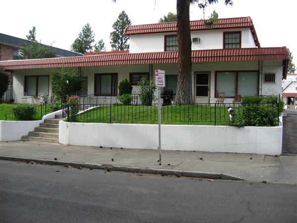 Casa Bella Apartments - Photo 2 of 7