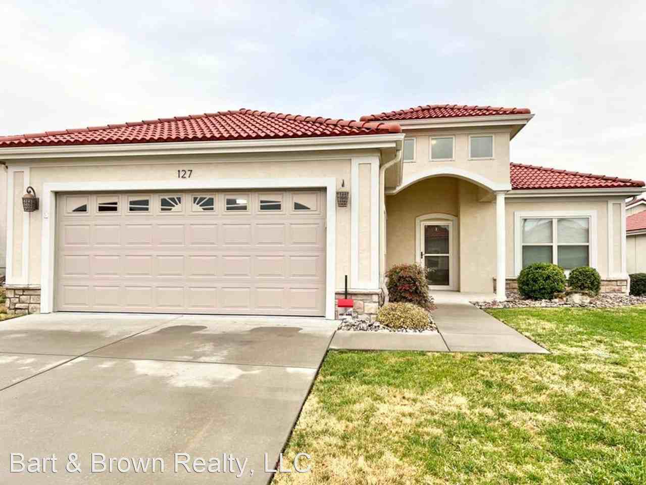 127 Siena Blvd