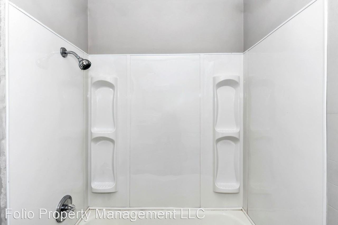 207 Windham St Ne - Photo 2 of 21