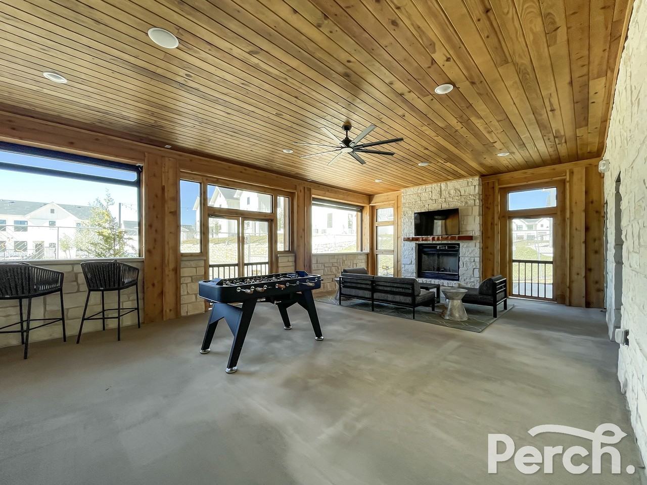 1010 SOUTH HEATHERWILDE BLVD - Photo 2 of 26