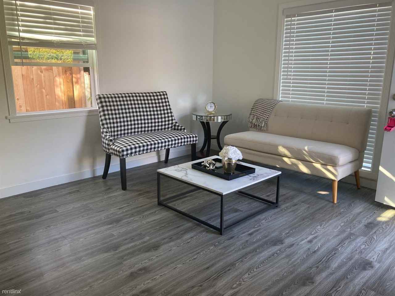 1844 12th St - Photo 2 of 5