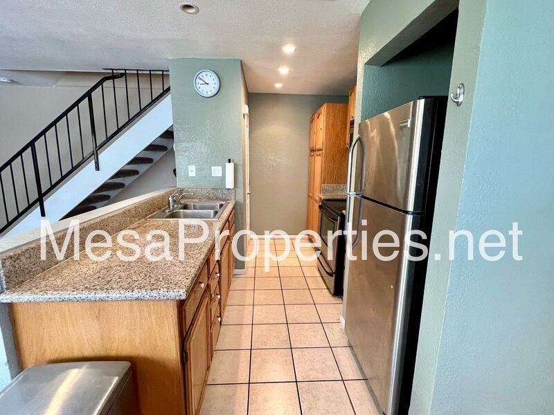 2365 Pepper St - Photo 4 of 20