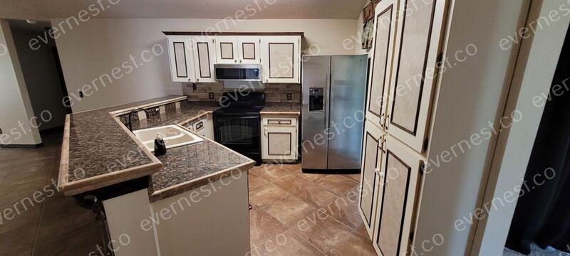 6620 Seafairer Dr - Photo 3 of 22