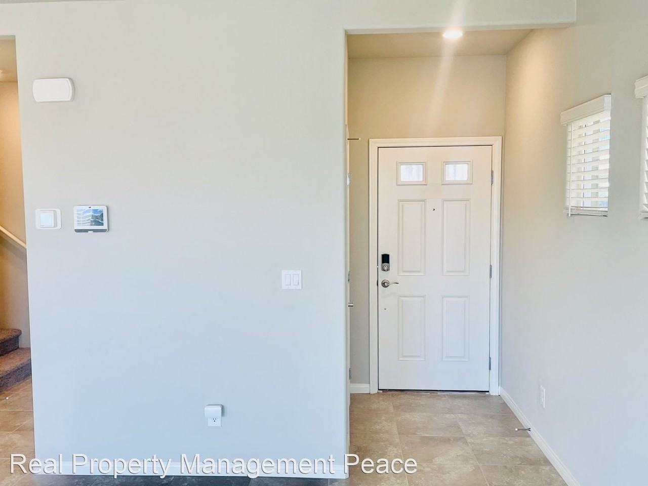 8932 Pelican Point St - Photo 3 of 31