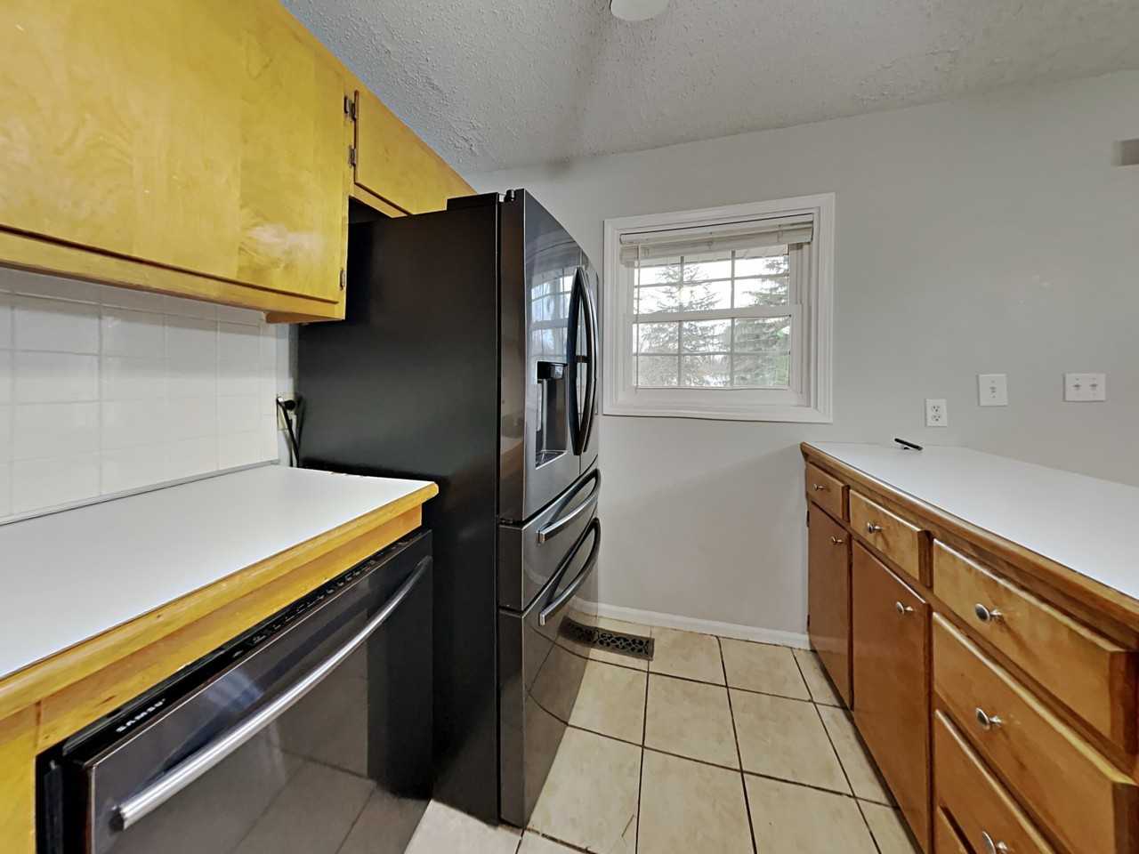 18607 E Susquehanna Rdg - Photo 3 of 21