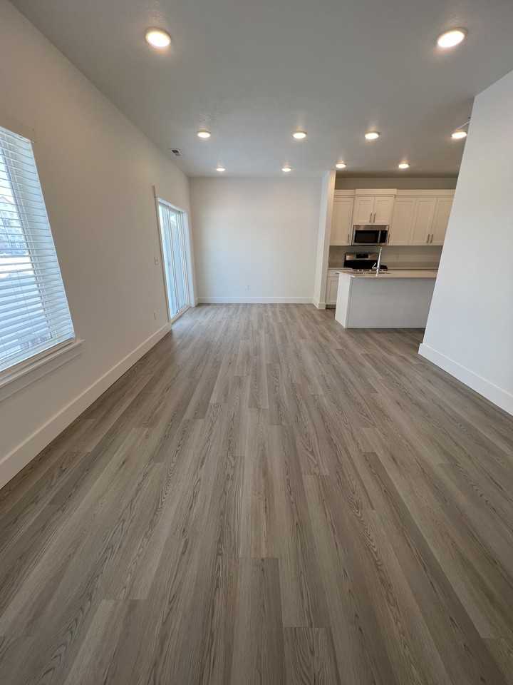 378 Ws - Photo 5 of 22