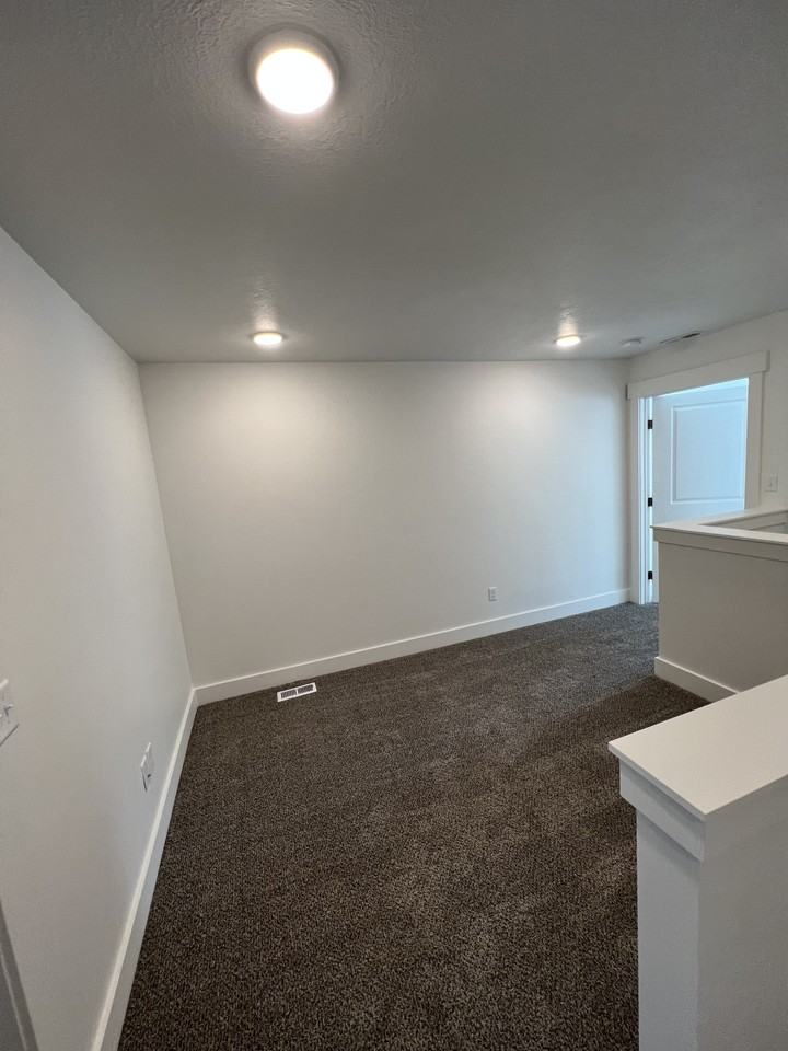378 Ws - Photo 7 of 22