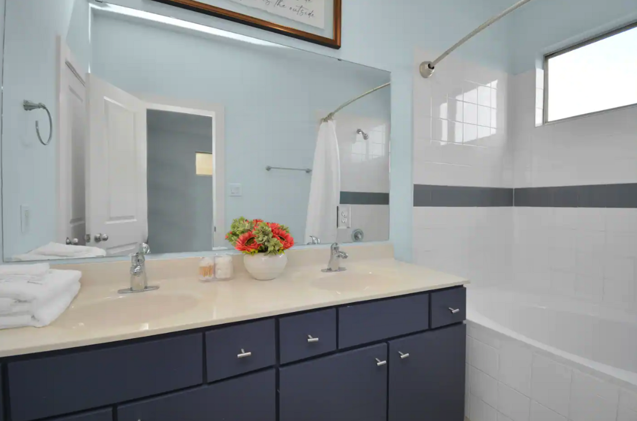 5411 Lindsay Ln #1 - Photo 3 of 23