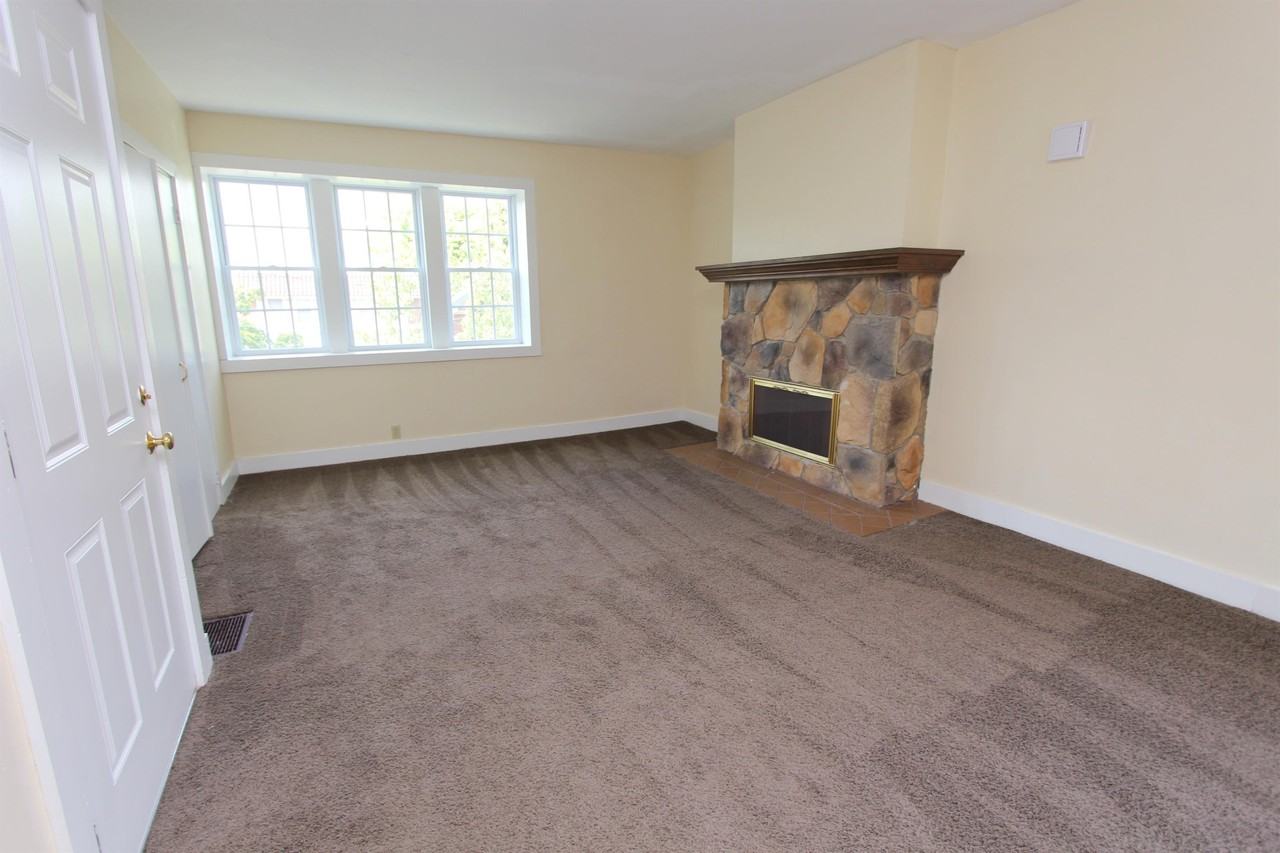 6656 Ridgeville St #6656-2 - Photo 3 of 9