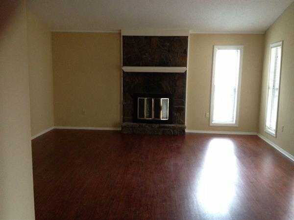 7884 Carol Elaine Cir - Photo 2 of 4