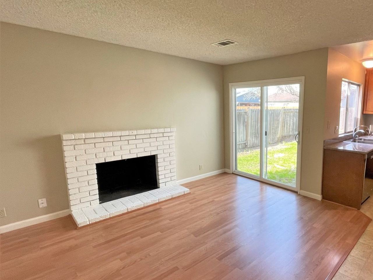 414 Honker Ln - Photo 2 of 15