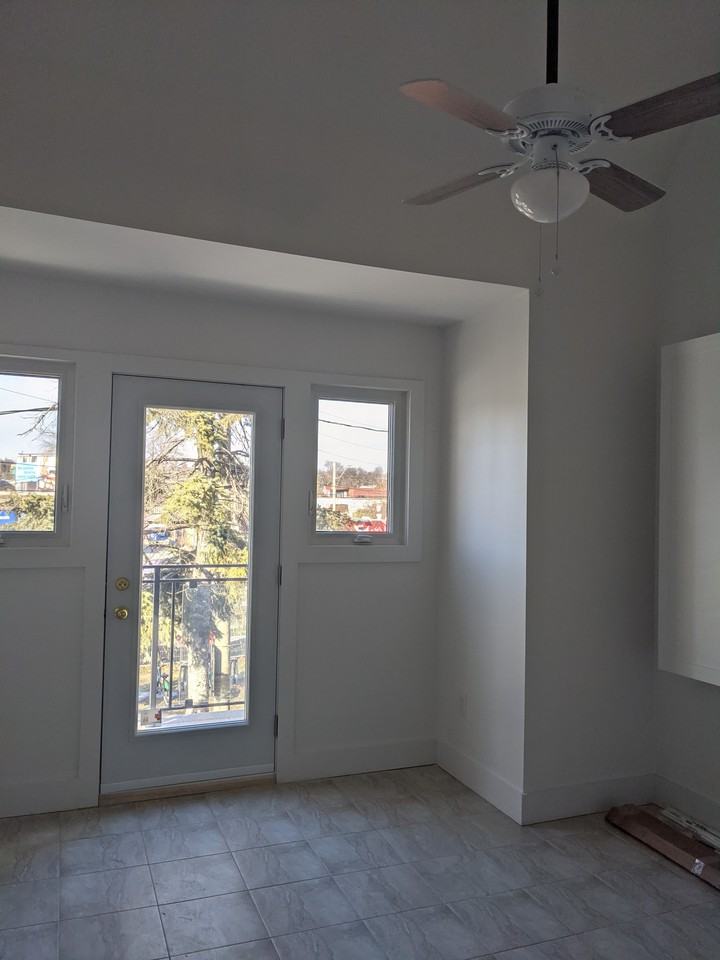 Dufferin St & Dupont St #B - Photo 6 of 7