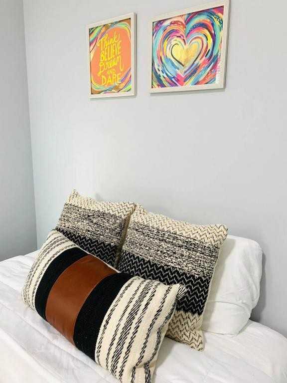 1040 N Central Park Ave - Photo 7 of 14