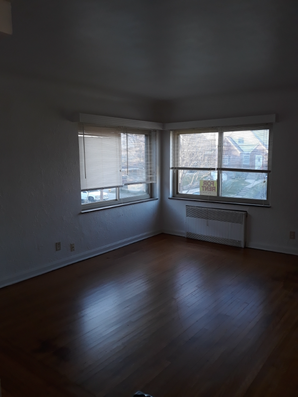 3403 Hanna Ave - Photo 3 of 7